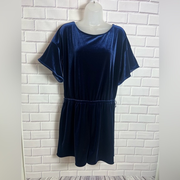 VINEYARD VINES Navy blue Velvet belted Romper/size XL - Picture 4 of 14